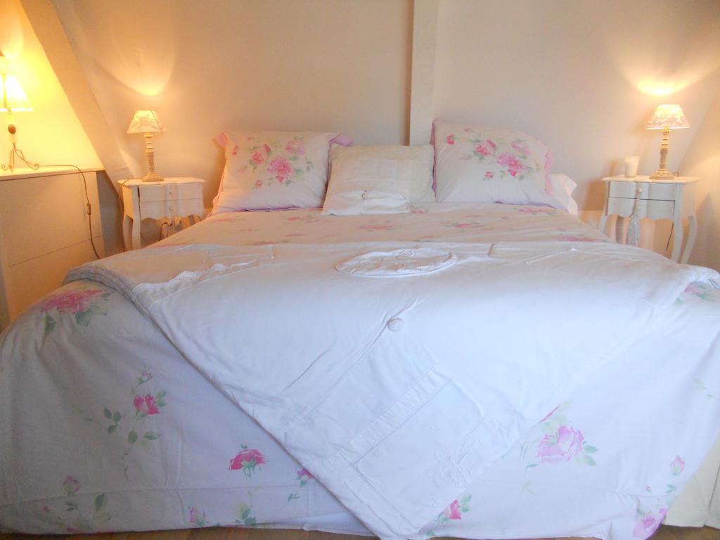 Chambre Le Nid Du Phare Avec Jacuzzi Honfleur Ruang foto